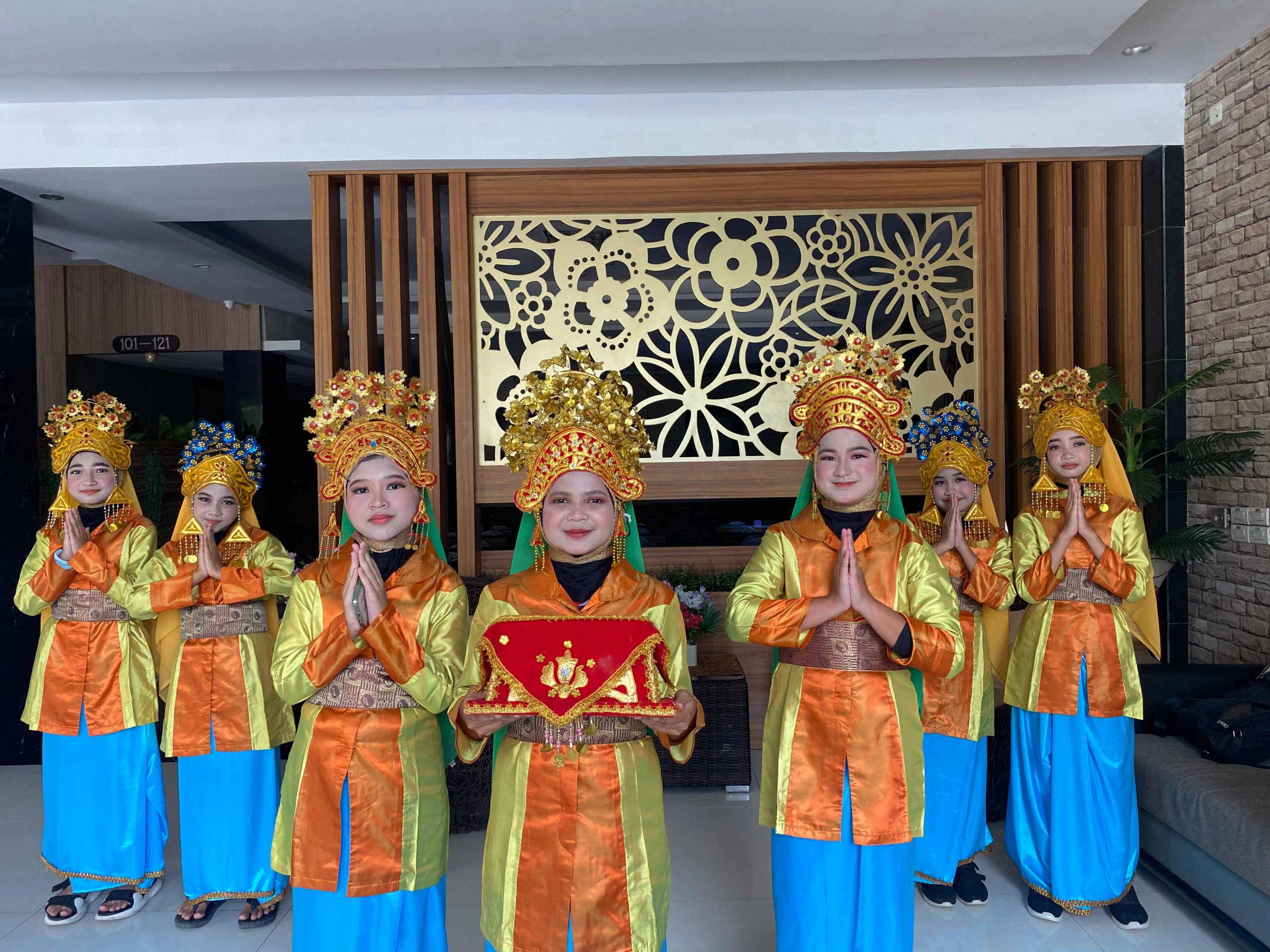 Penampilan Tari Persembahan